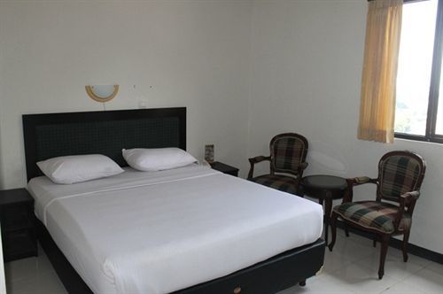 Hotel Cihampelas 1 Bandung Exterior photo